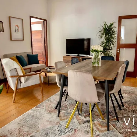 Do Arquinho Ii- By Vinteoito Apartment